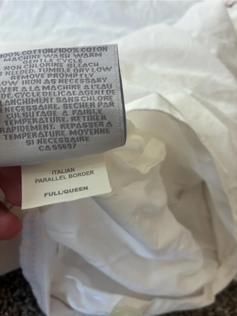 Restoration Hardware Queen Duvet Made in Italy White with Red Border